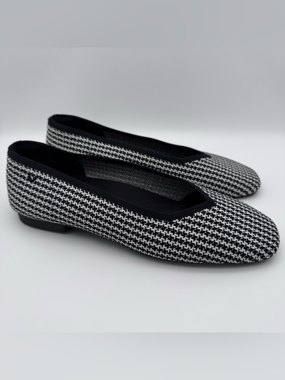 VIVAIA Margot 2.0 Square Toe V-Cut Flats Black White Women's Size EU 41 / US 9.5